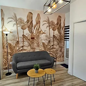 Elegante De Diseno. Almería